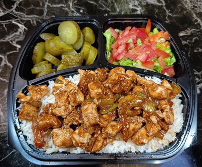 Pilav Üstü Barbekü Soslu Tavuk