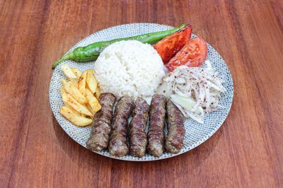 Özel Çevapi Köfte