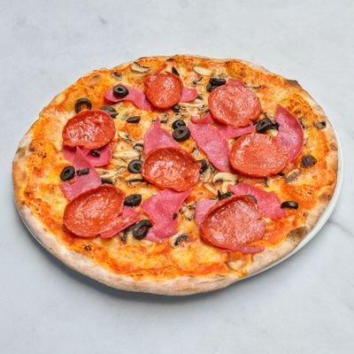 Kavurmalı-Kaşarlı Pizza (El Açması) (Orta Boy)