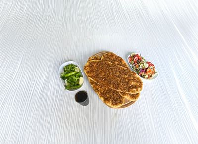 4'lü Özel Lahmacun & Coca-Cola (33 cl.) Menü