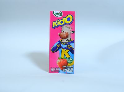 Pınar Kido Çilekli Süt (18 cl.)