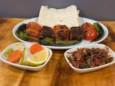 Domatesli Kebap
