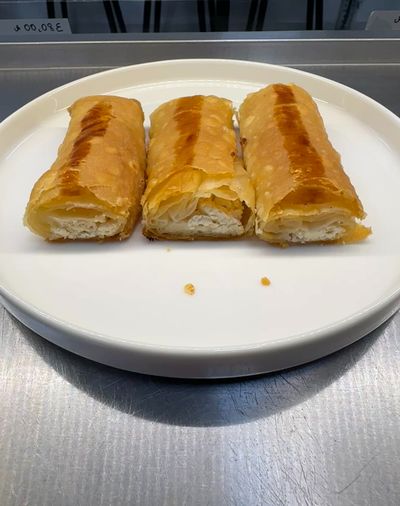 Peynirli Börek