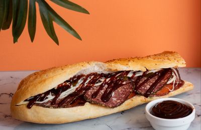 BBQ Soslu Sandviç