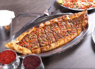 Kuşbaşılı Pide