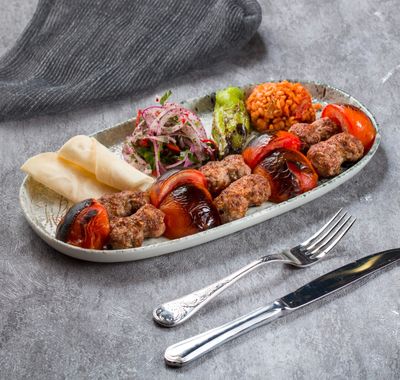 Domatesli Kebap