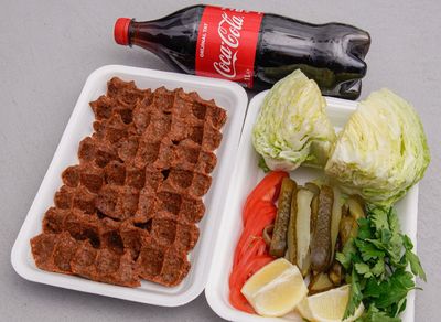 Çiğ Köfte (1 kg.) Menü