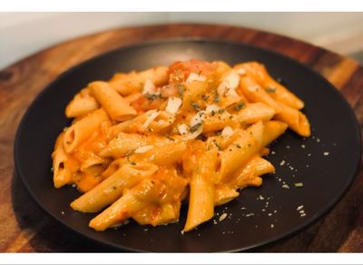 Salçalı & Kremalı Penne Makarna
