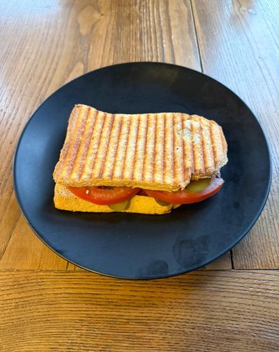 Yengen Tost