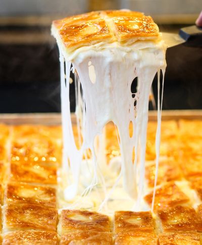 Adana Kaşarlı Börek (300 gr.)