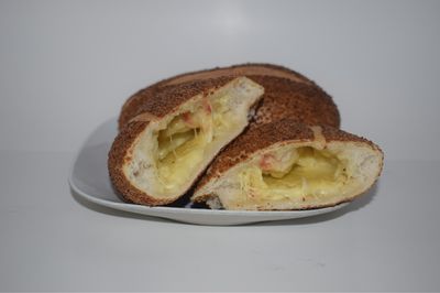 Kaşarlı Simit