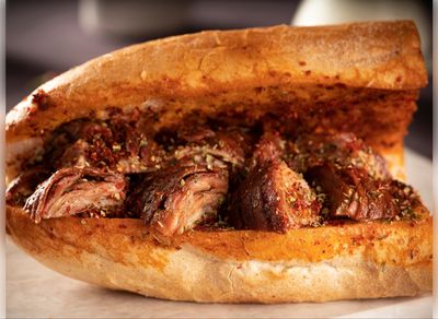 Tam Ekmek Arası İzmir Kokoreç