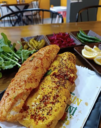 Kaşarlı Et Tantuni Dürüm