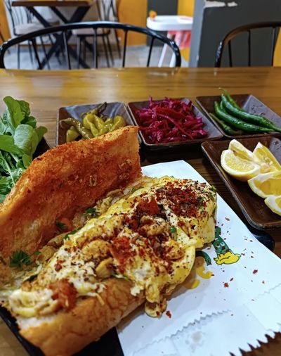 Kaşarlı Tavuk Tantuni Dürüm