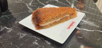 Kaymaklı Ekmek Kadayıf Tatlısı (1 kg.)