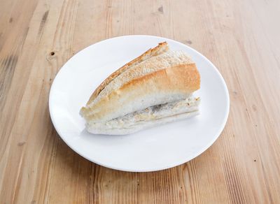 Yarım Ekmek Arası Izgara Köfte Menü