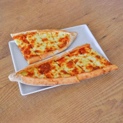 Mantarlı Kaşarlı Pide