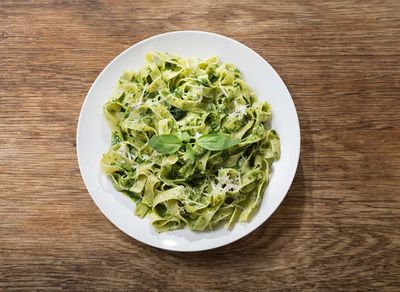 Pesto Soslu Fettuccine