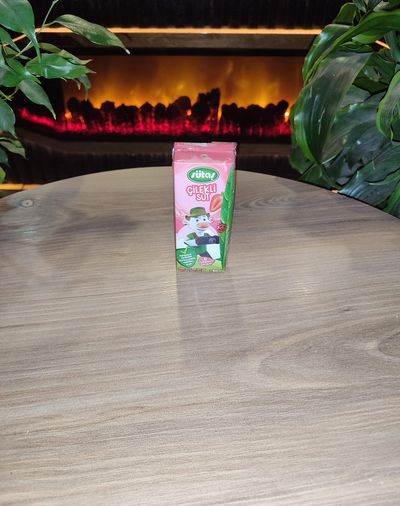 Çilekli Süt