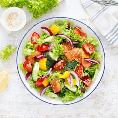 Norveç Somonlu Mevsim Salatası