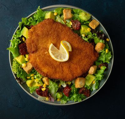 Chicken Schnitzel / Tavuk Schnitzel Salata