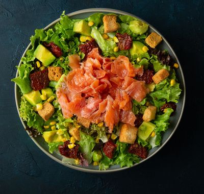 Smoked Salmon / Füme Somonlu Salata