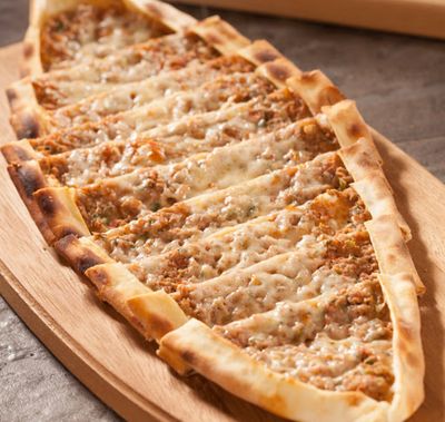 Kıymalı & Kaşarlı Pide
