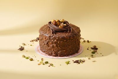 Krokan Çikolatalı Pasta (4-6 Kişilik)