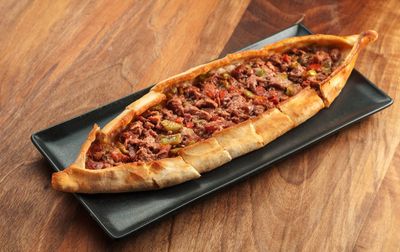Kuşbaşılı Pide