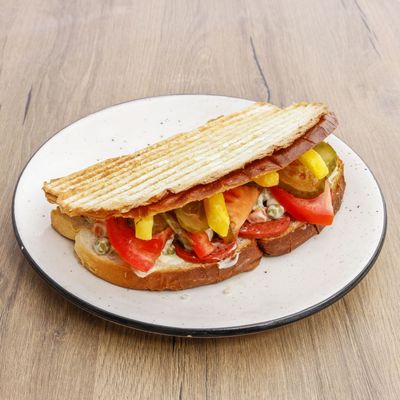 Kavurmalı Kaşarlı Ayvalık Tost