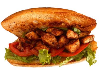 Ekmek Arası Izgara Tavuk Şiş