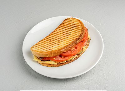 Ayvalık Ekmek Arası Kaşarlı Kavurmalı Tost