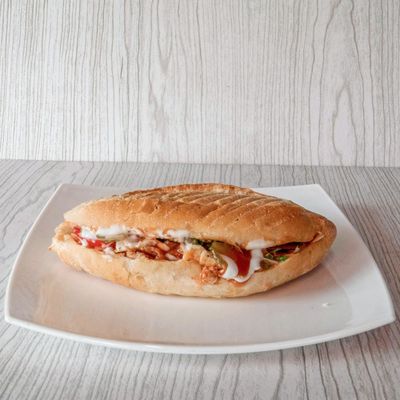 Yarım Ekmek Arası Tavuk Döner