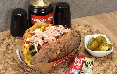 Ton Balıklı Kumpir