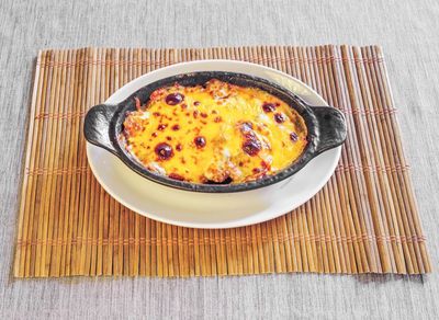 Kiremitte Kaşarlı Mantarlı Köfte