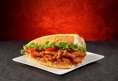 Yarım Ekmek Arası Tavuk Döner
