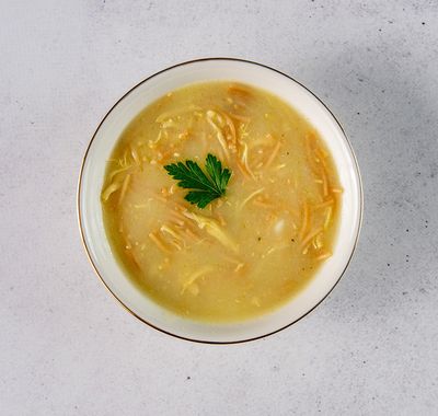 Şehriyeli Tavuk Suyu Çorba