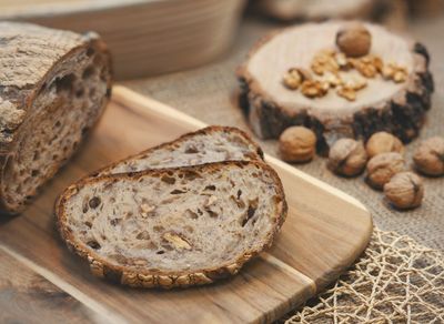 Cevizli Ekşi Mayalı Ekmek (750-800 gr.)