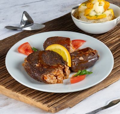 Gölgerde Saklı Aromalar (Kuru Patlıcan Dolması)