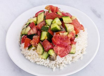 Tavuklu Salatalı Pilav