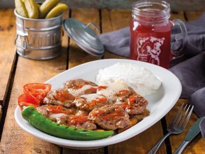 Acılı Pideli Köfte