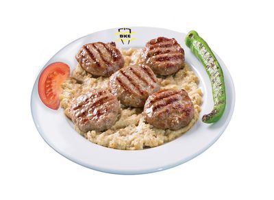 Beğendi Yatağında Köfte