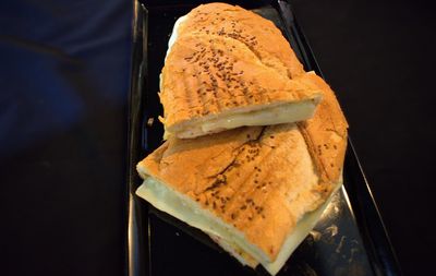 Tam Ekmek Arası Kaşarlı Tost