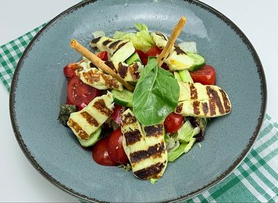 Izgara Hellim Salata