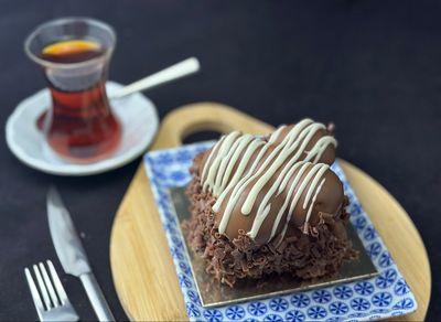 Profiterollü Pasta (Adet)