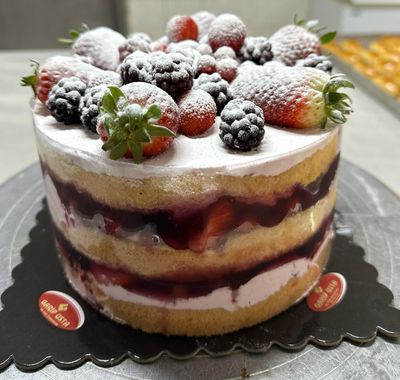 Orman Meyveli Pasta (6 Kişilik)