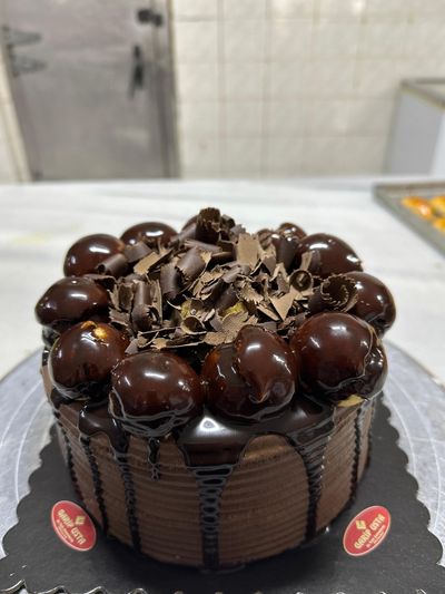 Profiterollü Pasta (6 Kişilik)