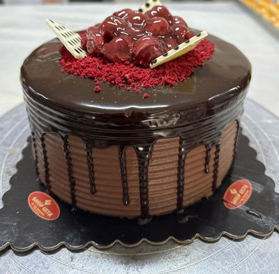 Frambuazlı Çilekli Pasta (6 Kişilik)