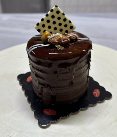 Krokanlı Pasta (Adet)