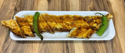 Kapalı Patatesli Kaşarlı Pide (75 cm.)